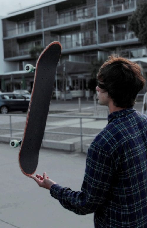 50+ Unique Skater Boy Hair Styles, Outfits and Looks